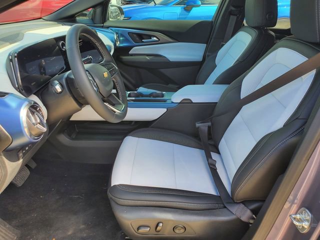 New 2026 Chevrolet Equinox EV LT image 8