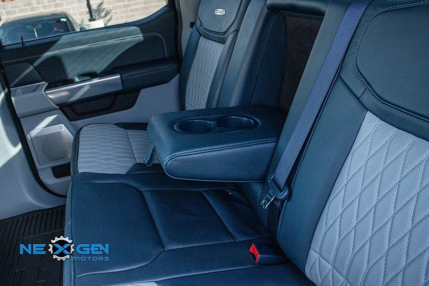 Used 2023 Ford F350 Limited w/ FX4 Off-Road Package image 26