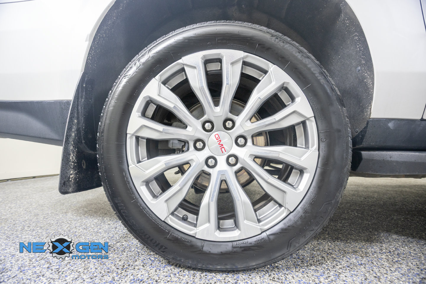 Used 2022 GMC Yukon XL Denali AWD/4WD image 46