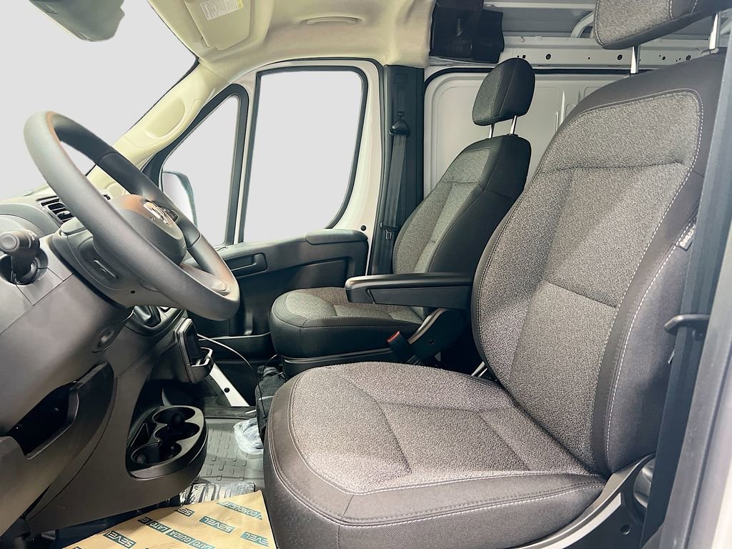 New 2025 RAM ProMaster 1500 w/ Convenience Group FWD image 11