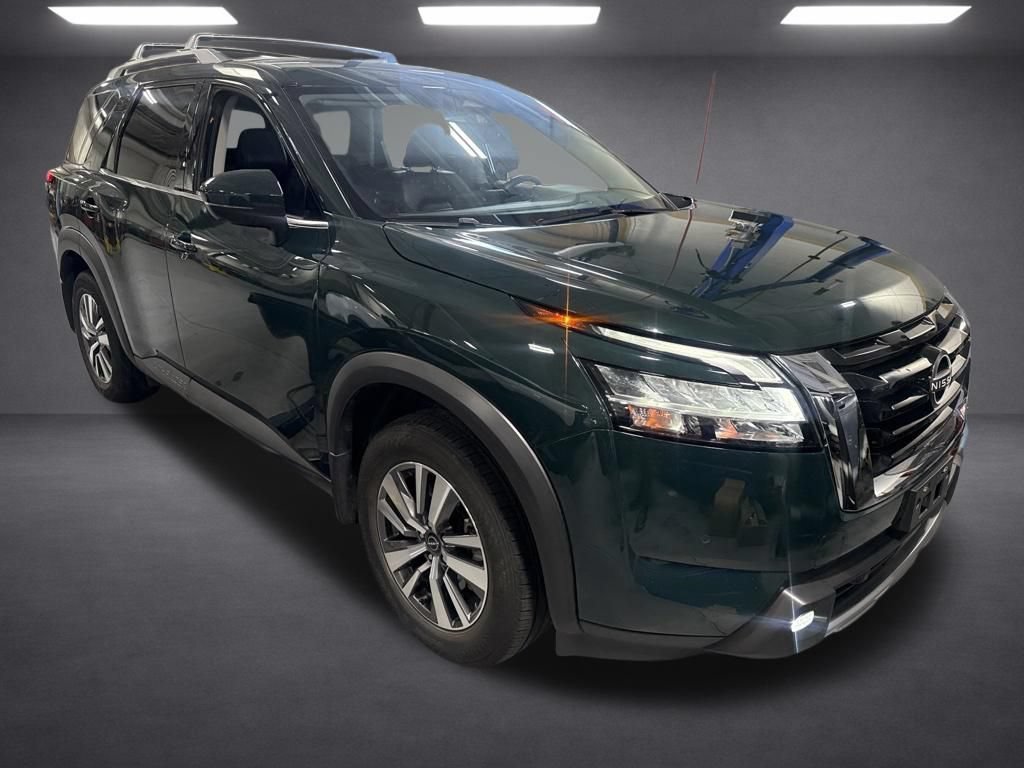 Used 2022 Nissan Pathfinder SL FWD image 5