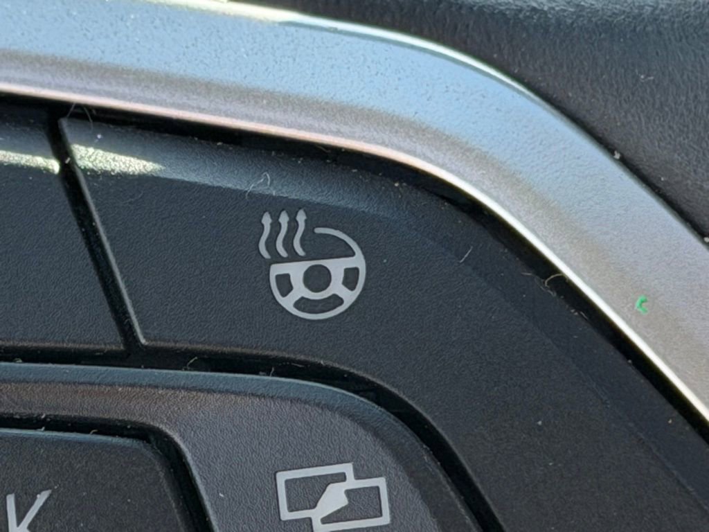 Used 2025 Volkswagen Atlas SEL Premium R-Line image 24