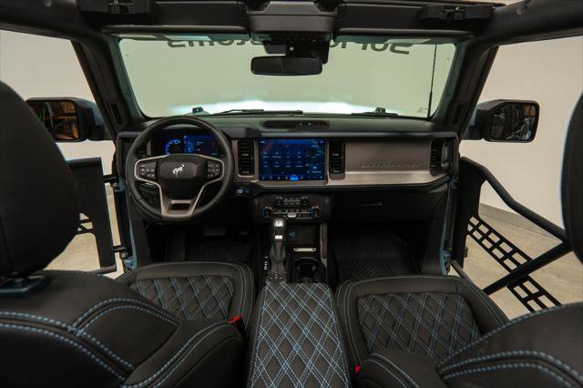 Used 2023 Ford Bronco Outer Banks AWD/4WD image 32