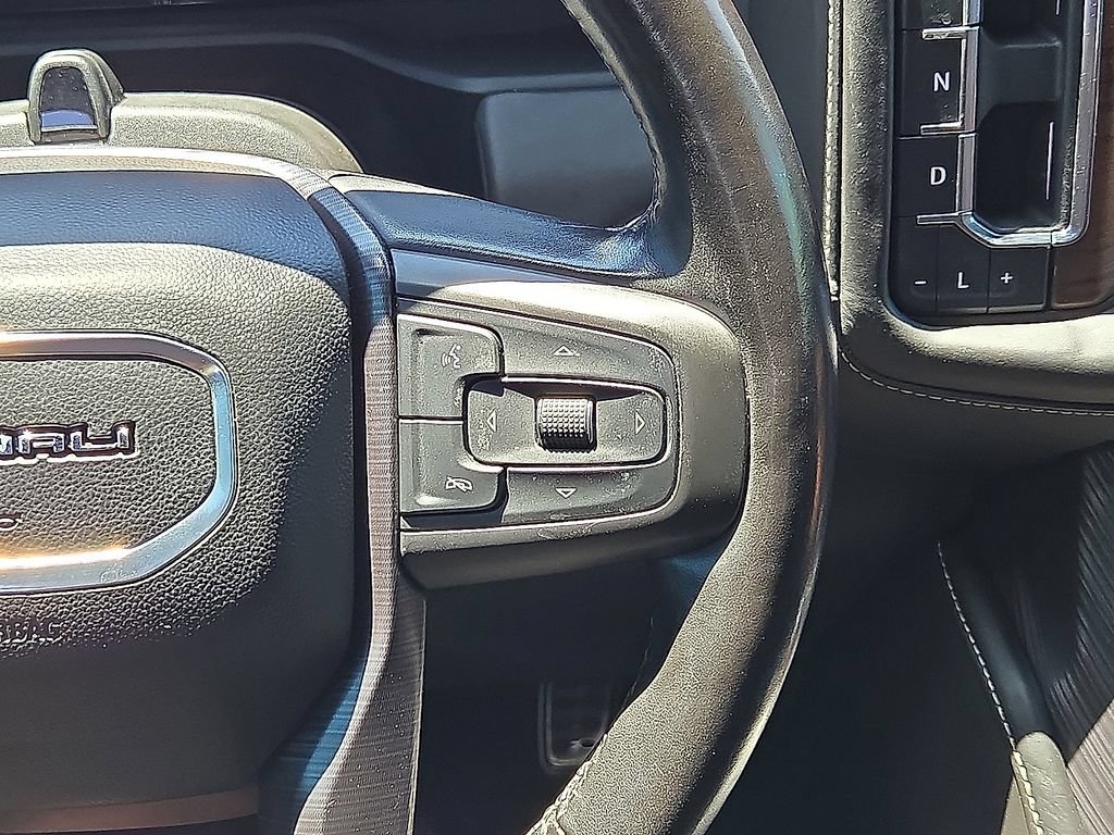 Used 2023 GMC Yukon Denali Ultimate AWD/4WD image 23