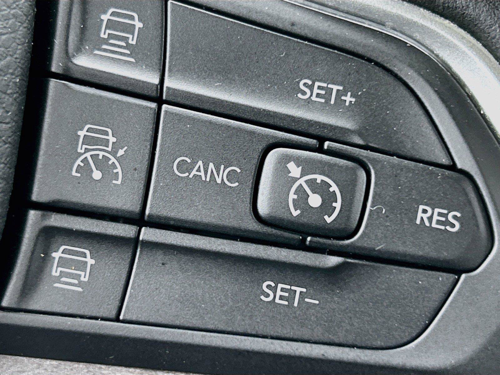 Used 2022 Jeep Grand Cherokee Limited AWD/4WD image 39