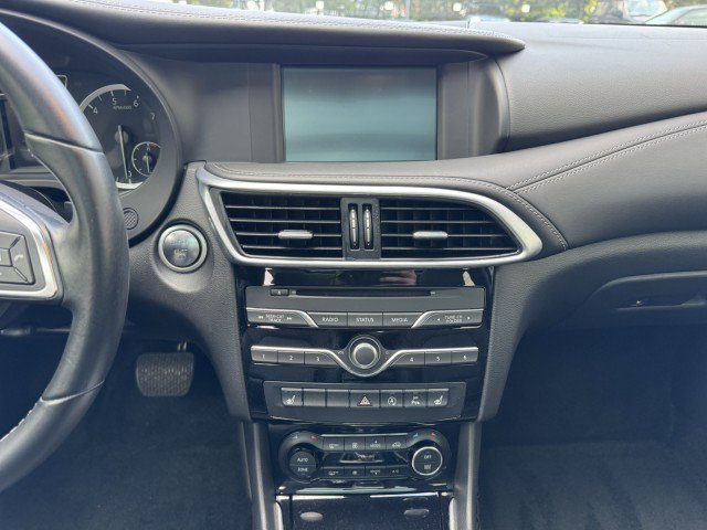 Used 2018 INFINITI QX30 Premium w/ Navigation Package FWD image 33
