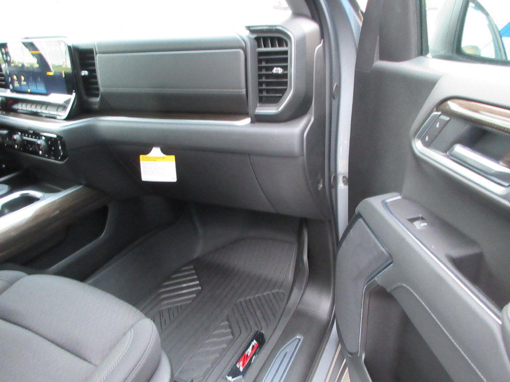 New 2026 Chevrolet Silverado 1500 LT Trail Boss w/ Dark Appearance Package AWD/4WD image 22