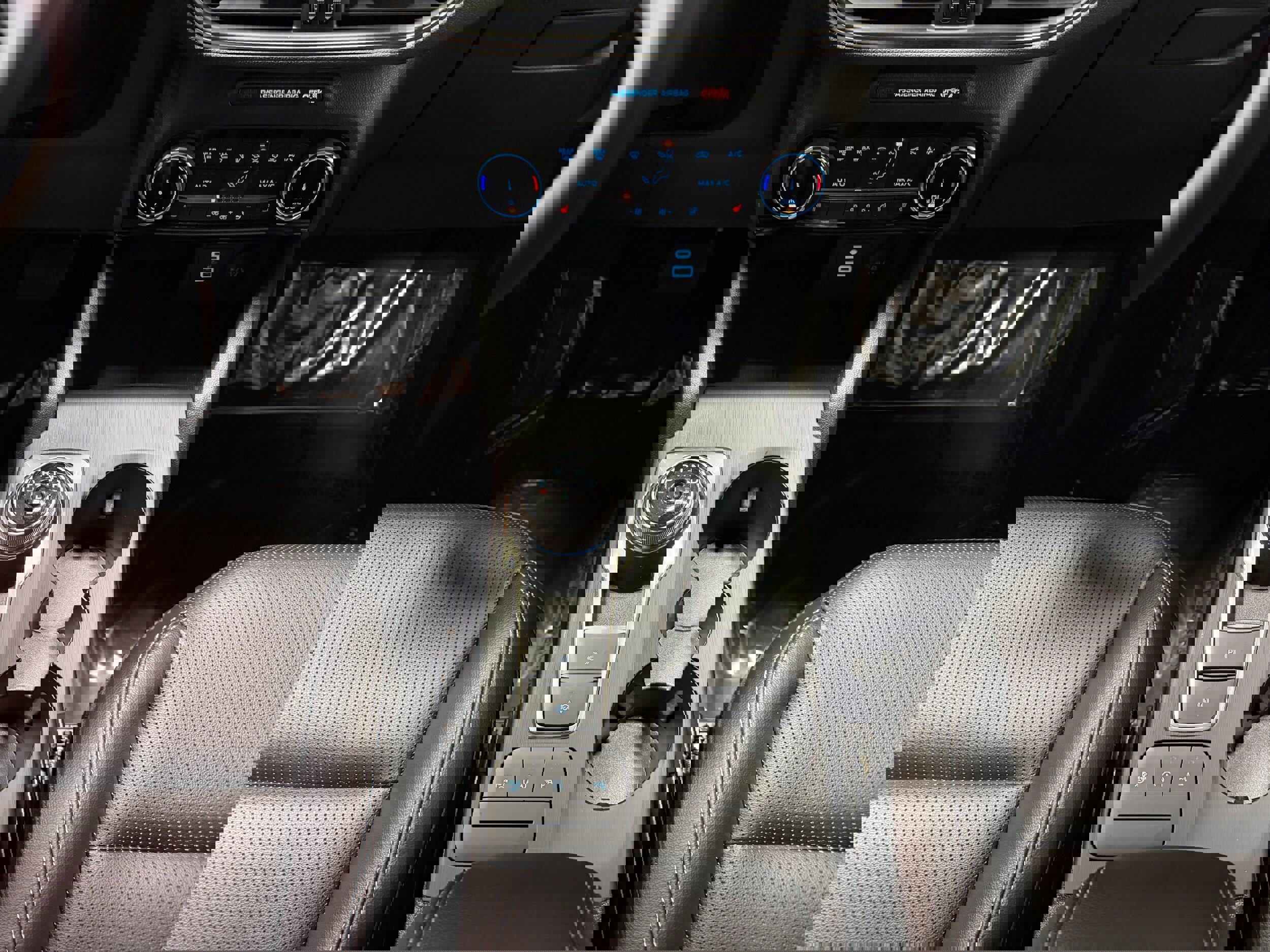 Certified 2022 Ford Escape Titanium image 25