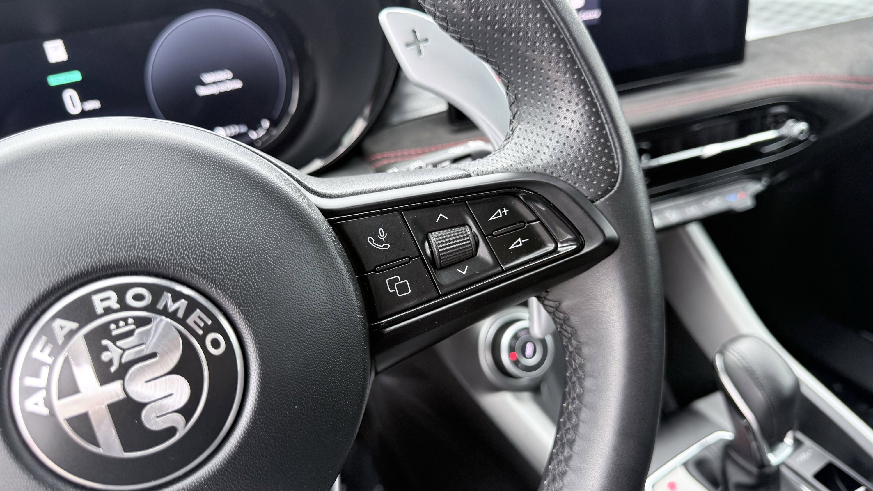Used 2024 Alfa Romeo Tonale Veloce image 63