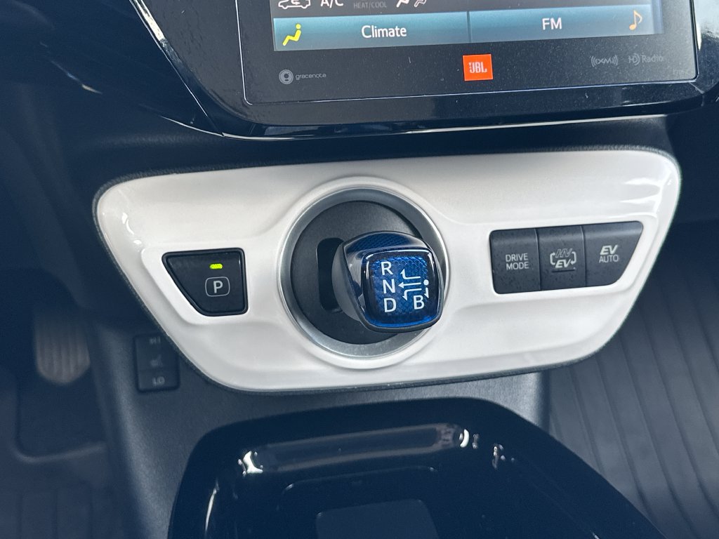Used 2018 Toyota Prius Prime Advanced FWD image 18