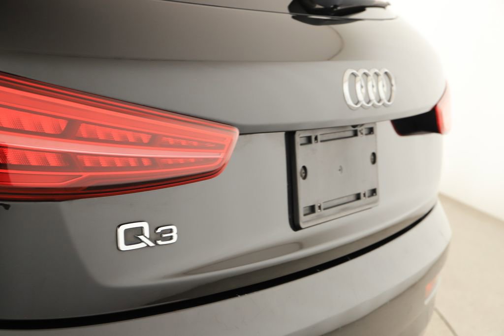 Used 2018 Audi Q3 2.0T Premium w/ Convenience Package image 31