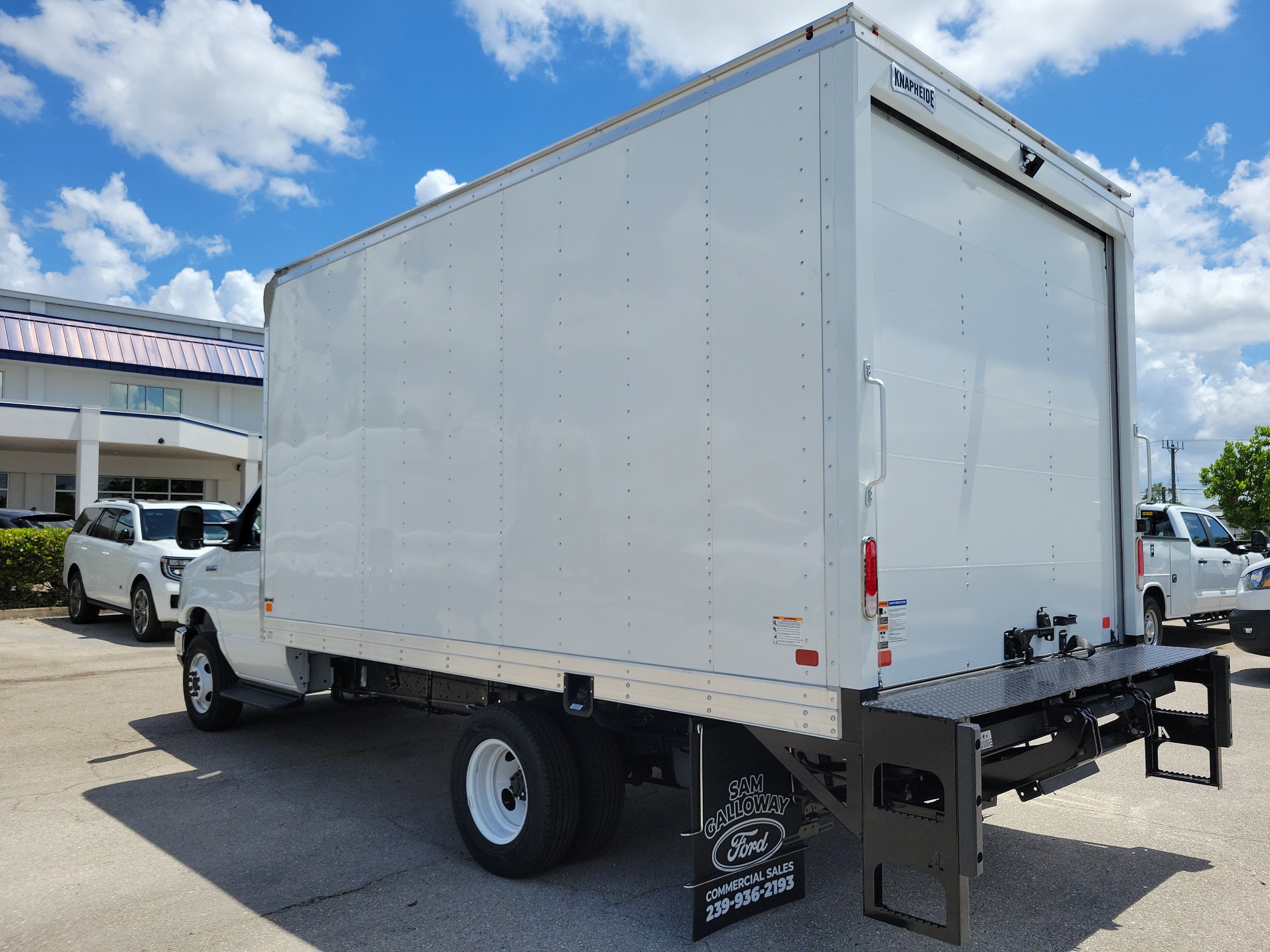 New 2026 Ford E-450 and Econoline 450 Super Duty w/ Power Equipment Group RWD image 4