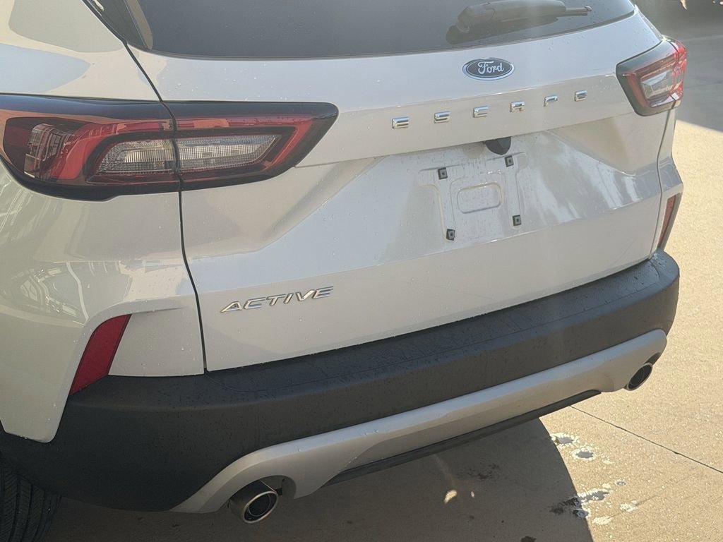 Used 2025 Ford Escape Active image 7
