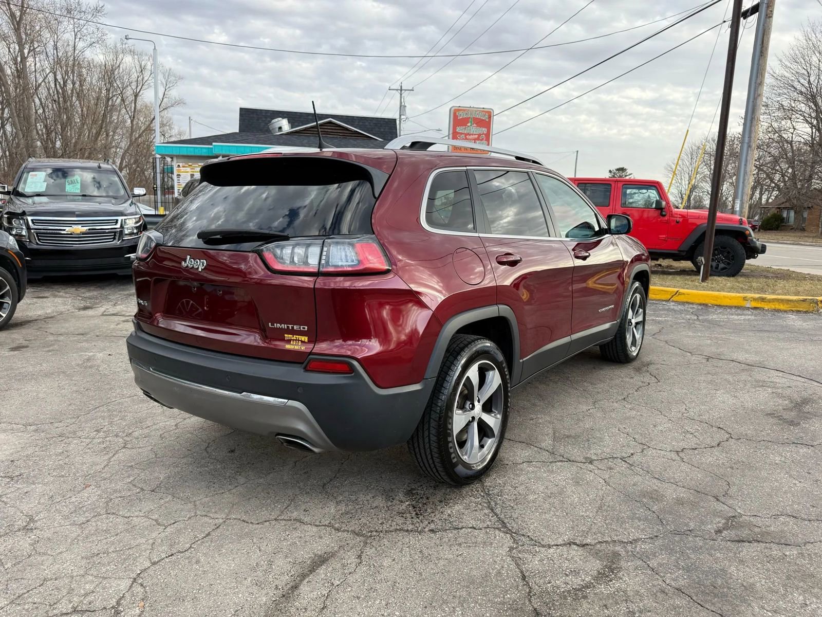Used 2019 Jeep Cherokee Limited AWD/4WD image 5