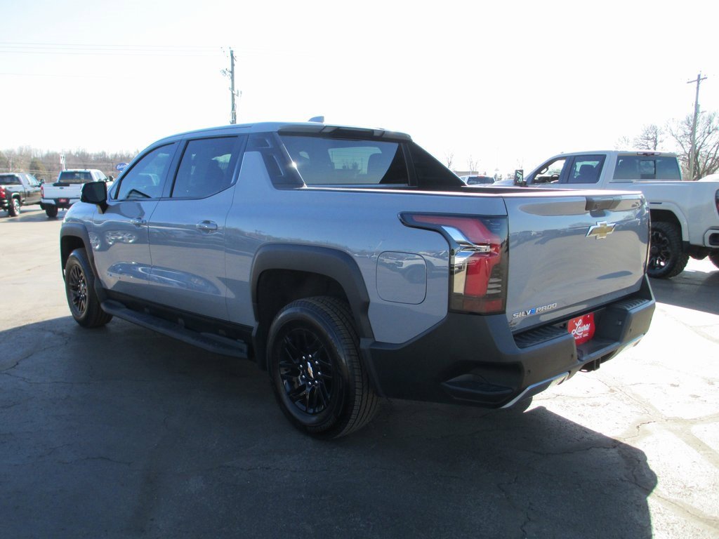 Used 2026 Chevrolet Silverado EV LT image 8
