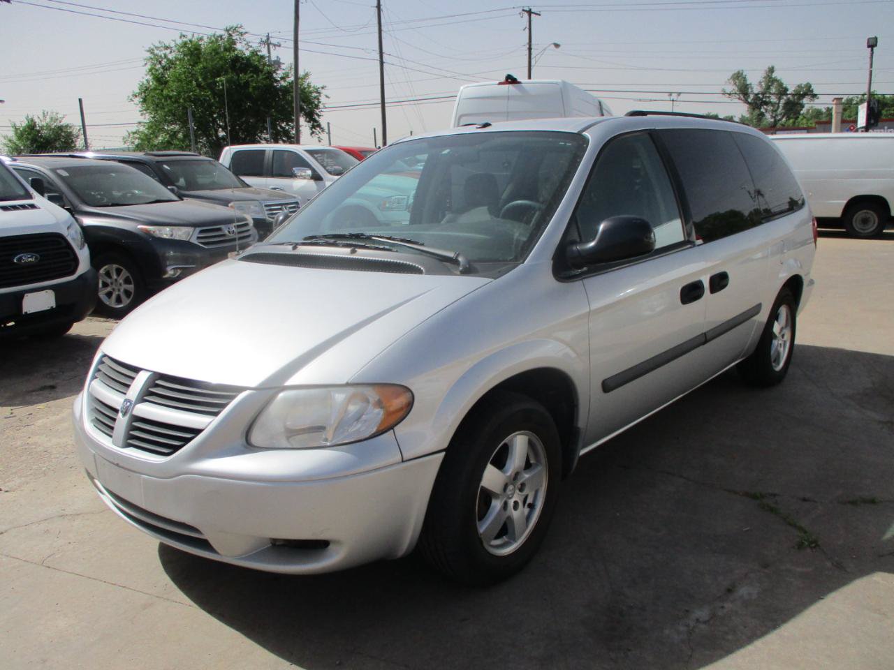Used 2007 Dodge Grand Caravan SE w/ Popular Equipment Group I FWD image 2