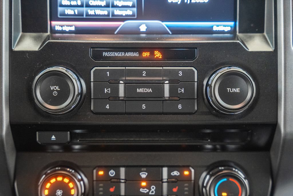Used 2015 Ford F150 XLT w/ Equipment Group 302A Luxury AWD/4WD image 27
