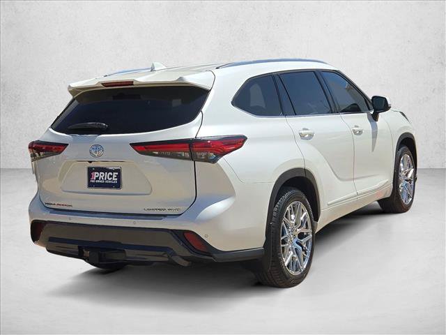 Used 2021 Toyota Highlander Limited AWD/4WD image 5