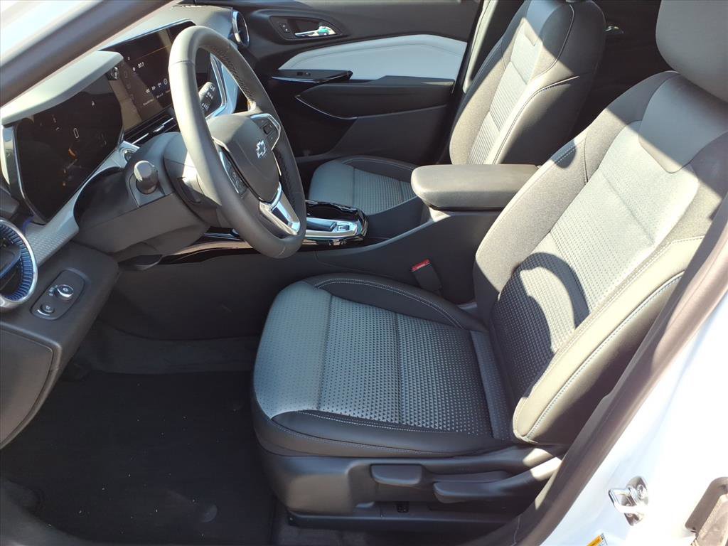New 2026 Chevrolet Trax LT FWD image 10
