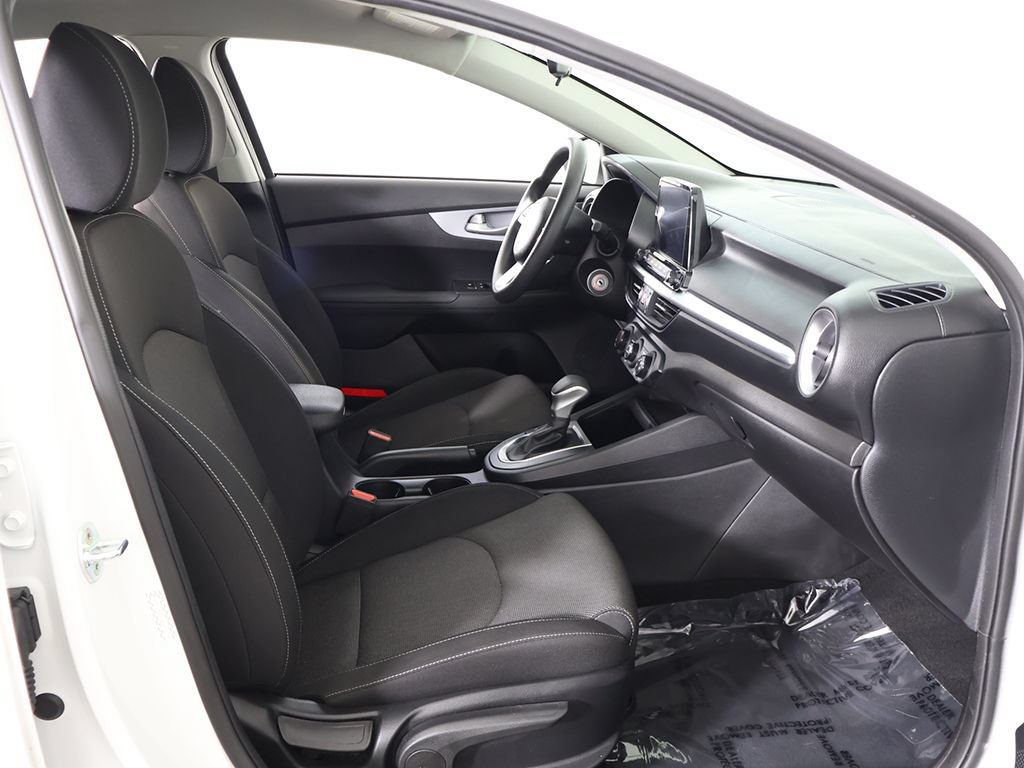 Used 2022 Kia Forte LXS w/ LXS Technology Package FWD image 30