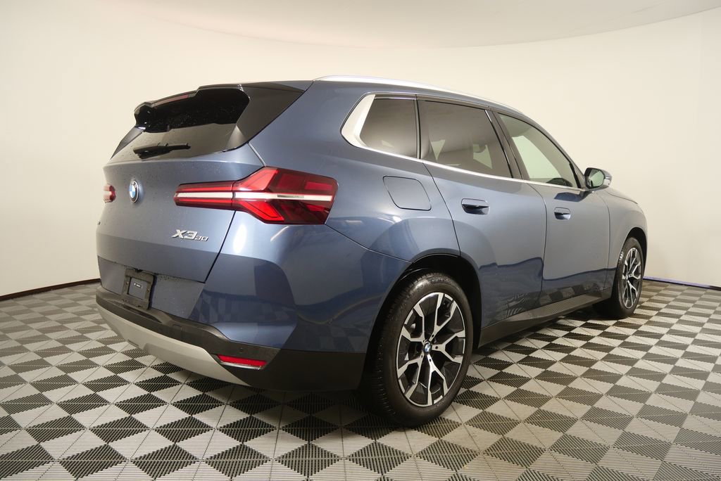 Certified 2025 BMW X3 xDrive30i image 3