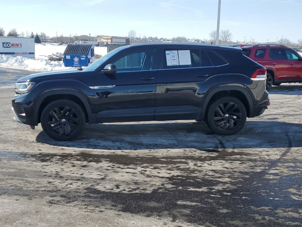 Used 2022 Volkswagen Atlas Cross Sport SE image 4