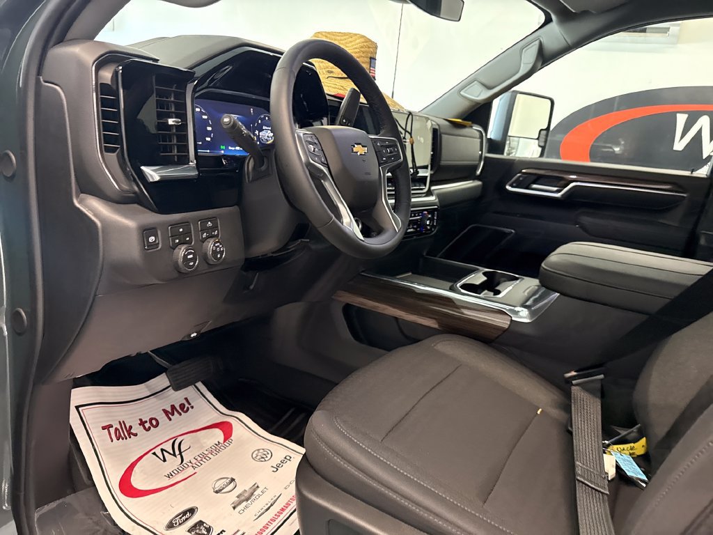 New 2026 Chevrolet Silverado 3500 LT AWD/4WD image 12