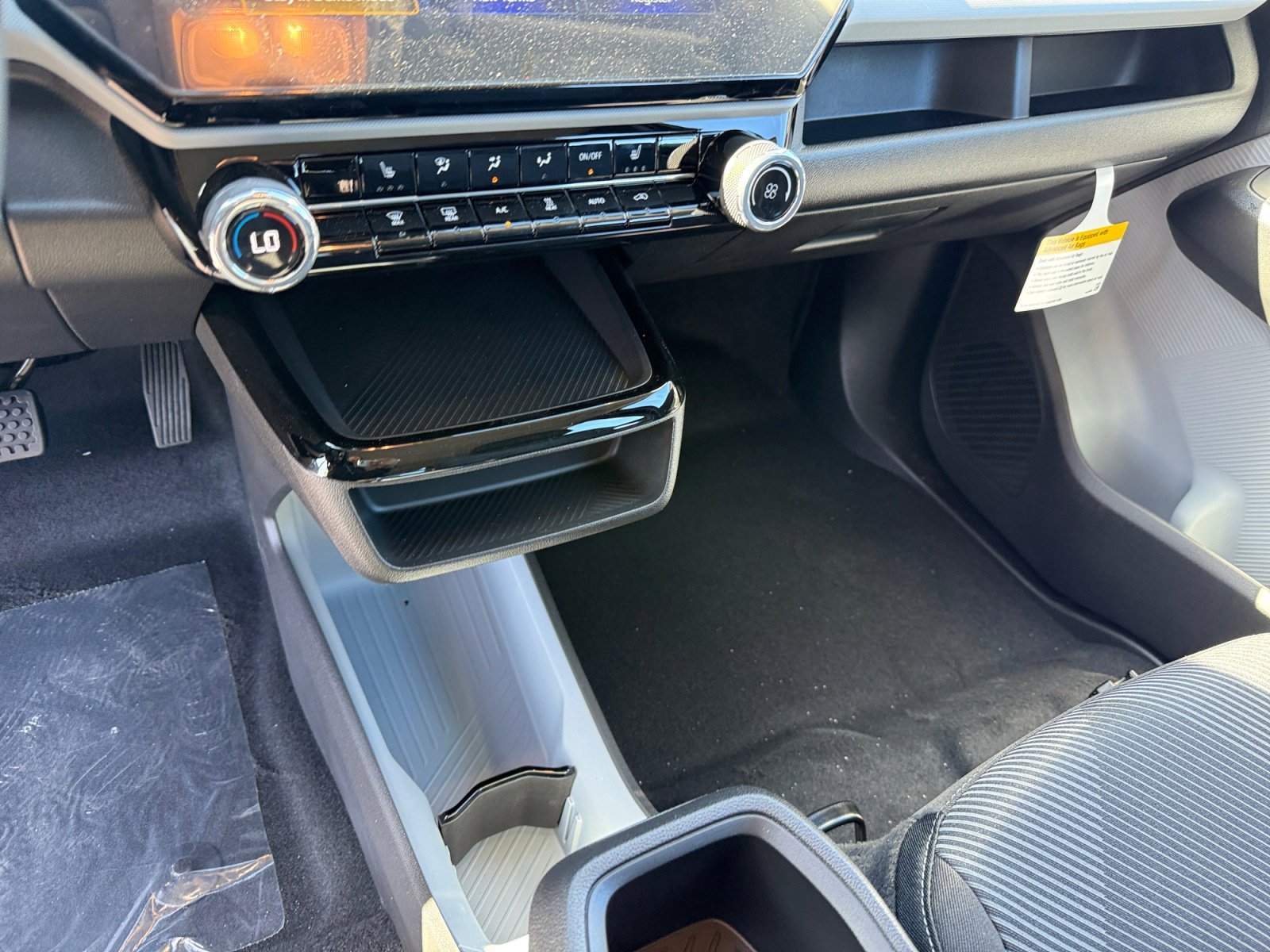 New 2027 Chevrolet Bolt LT w/ Comfort Package image 13