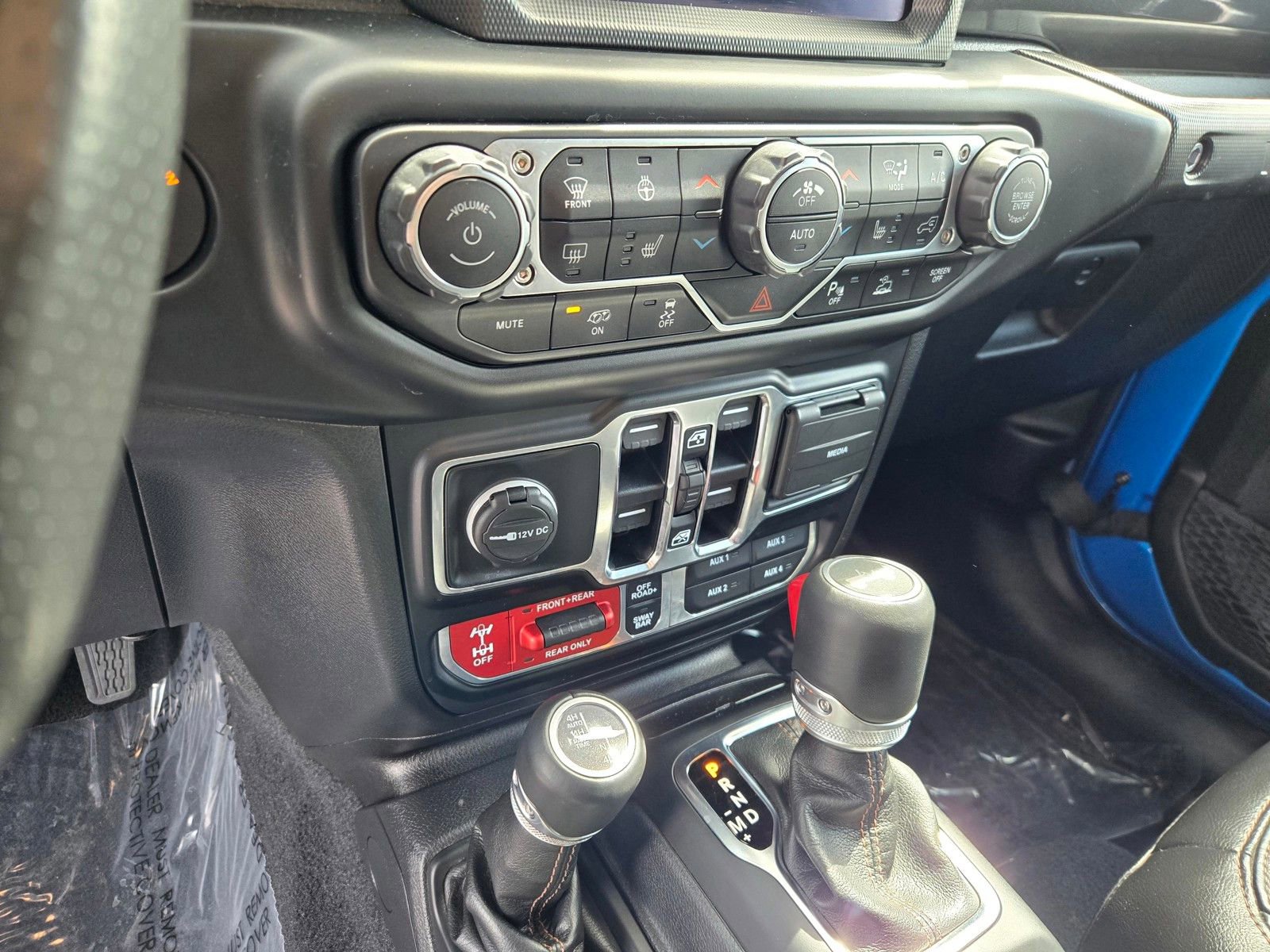 Used 2022 Jeep Wrangler Unlimited Rubicon w/ Trailer Tow Package image 11