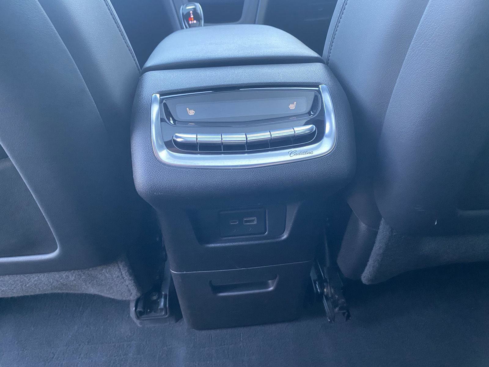 Used 2020 Cadillac XT6 Sport AWD/4WD image 23