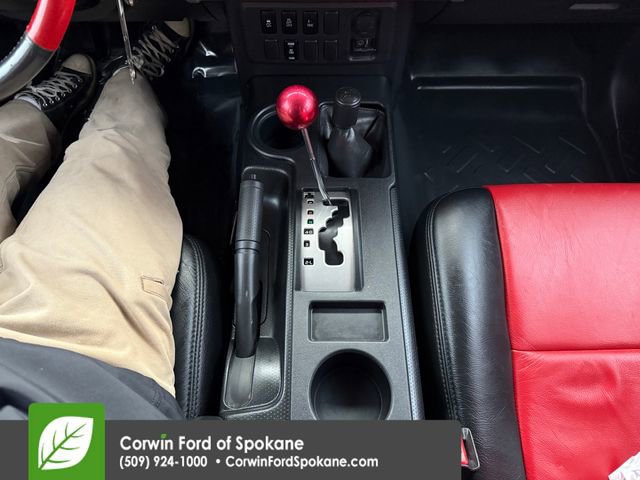 Used 2012 Toyota FJ Cruiser Base image 33