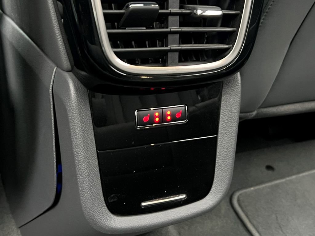 Certified 2023 Lincoln Nautilus Reserve w/ Monochromatic Package image 22