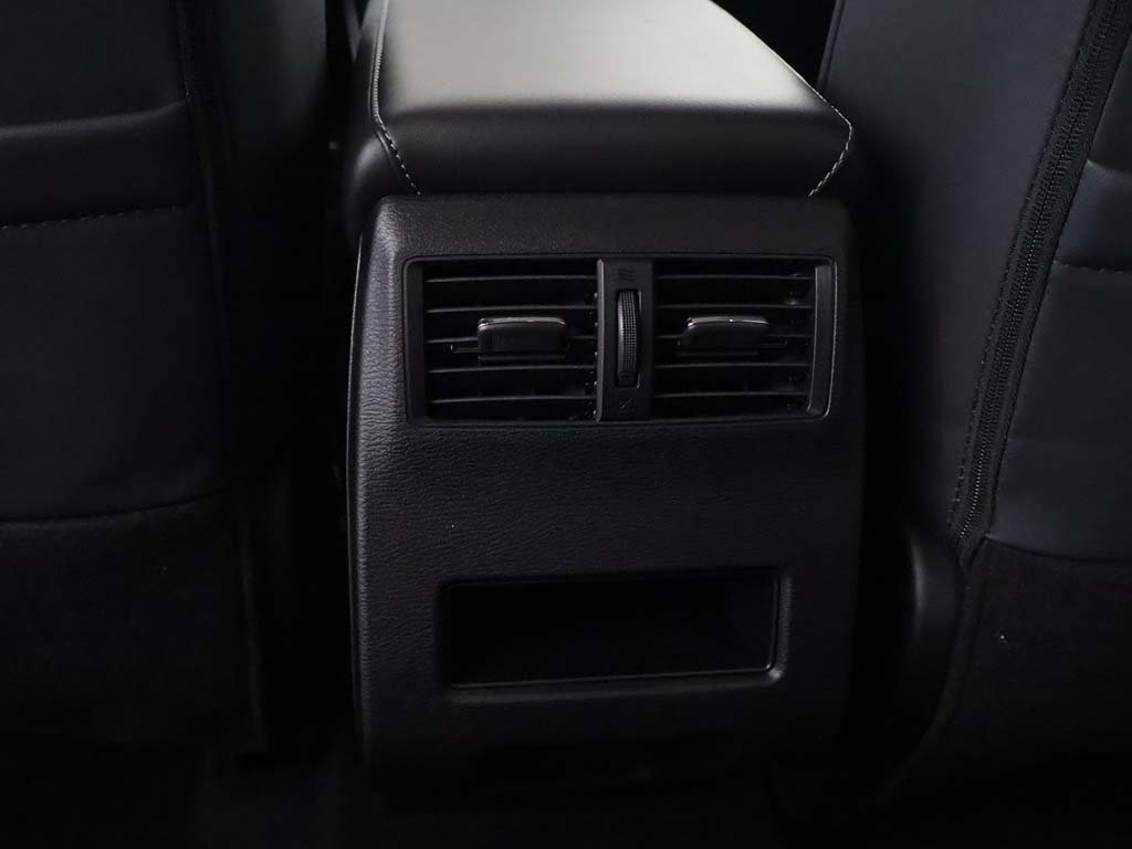 New 2025 Mitsubishi Outlander SE image 53