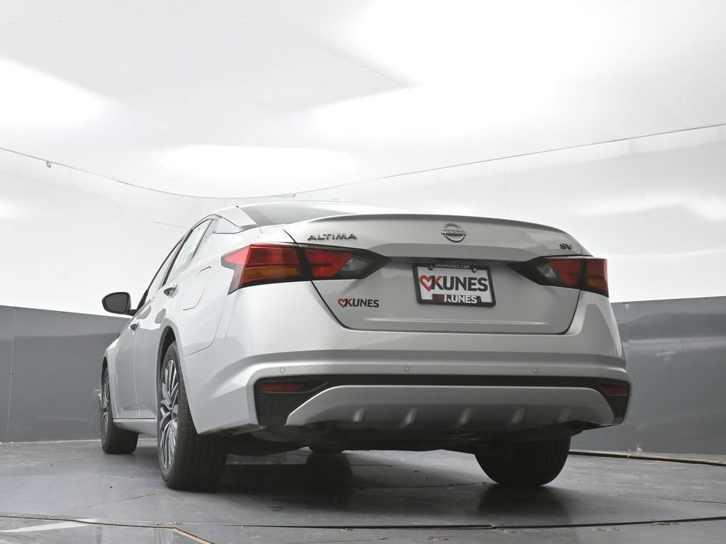 Used 2024 Nissan Altima 2.5 SV FWD image 54