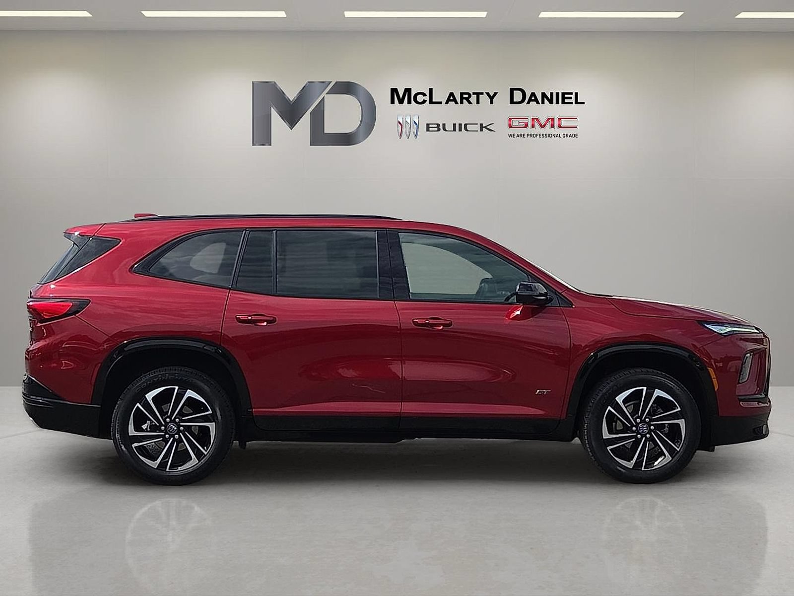 Certified 2025 Buick Enclave Sport Touring w/ Power Package FWD image 15