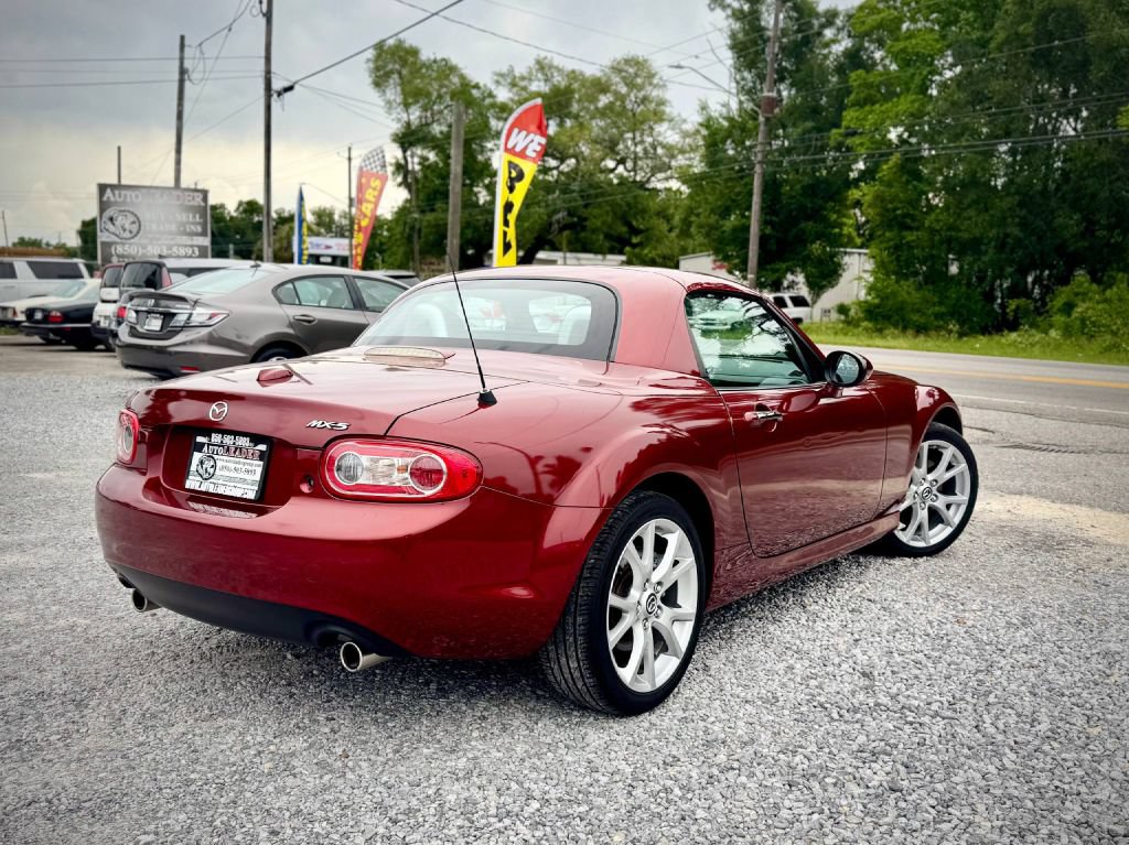 Used 2013 MAZDA MX-5 Miata Grand Touring RWD image 4