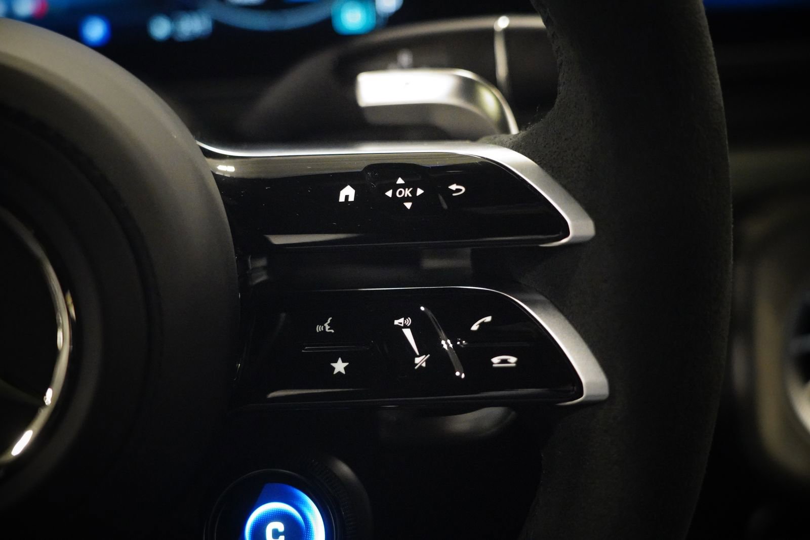 Used 2025 Mercedes-Benz G 63 AMG 4MATIC image 18