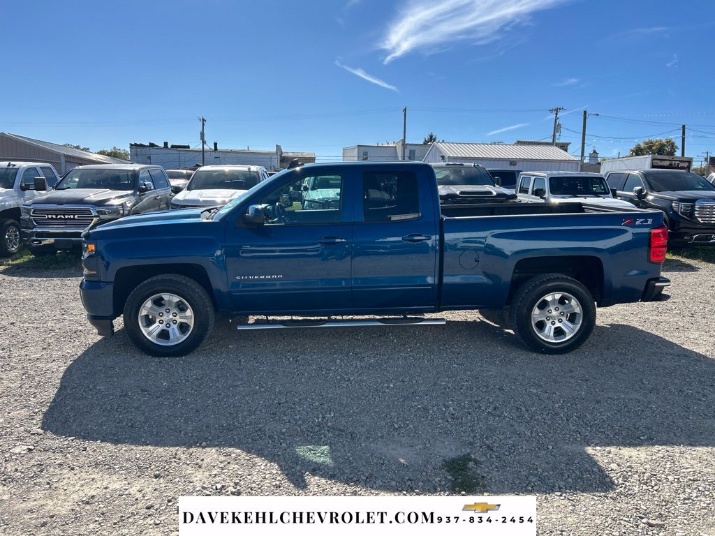 Used 2018 Chevrolet Silverado 1500 LT w/ All Star Edition AWD/4WD image 2