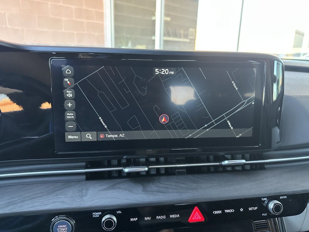 Used 2024 Kia Carnival EX image 23