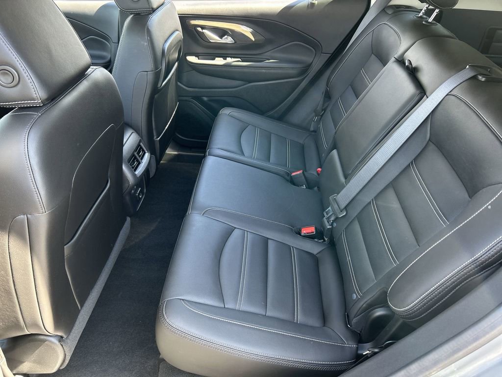 Used 2024 GMC Terrain Denali w/ Denali Premium Package image 25