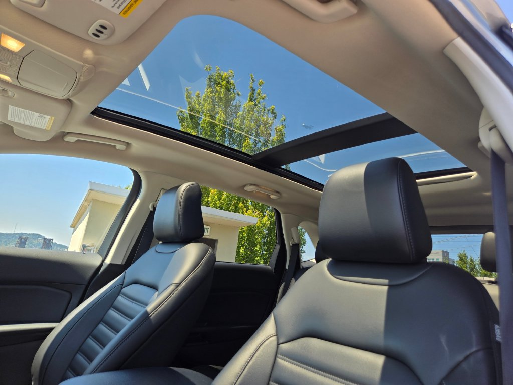 Used 2020 Ford Edge SEL w/ Convenience Package AWD/4WD image 23