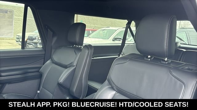 New 2026 Ford Expedition Max Platinum w/ Stealth Appearance Package image 28