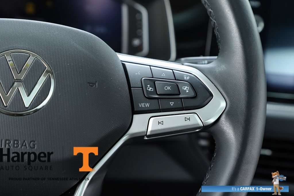 Used 2025 Volkswagen Jetta SEL FWD image 25