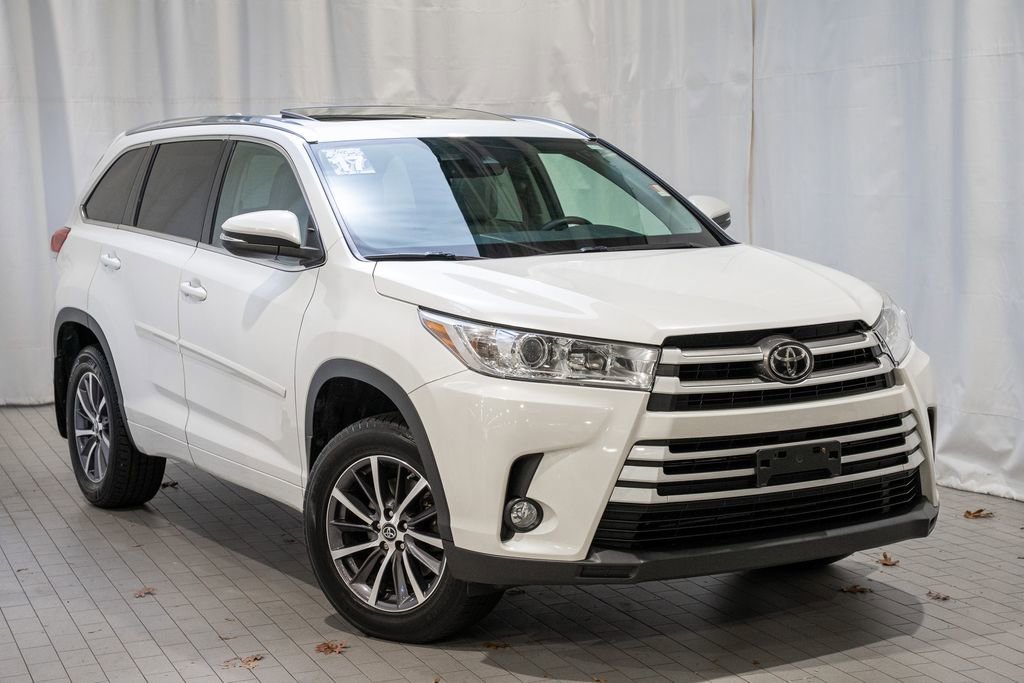 Used 2017 Toyota Highlander XLE