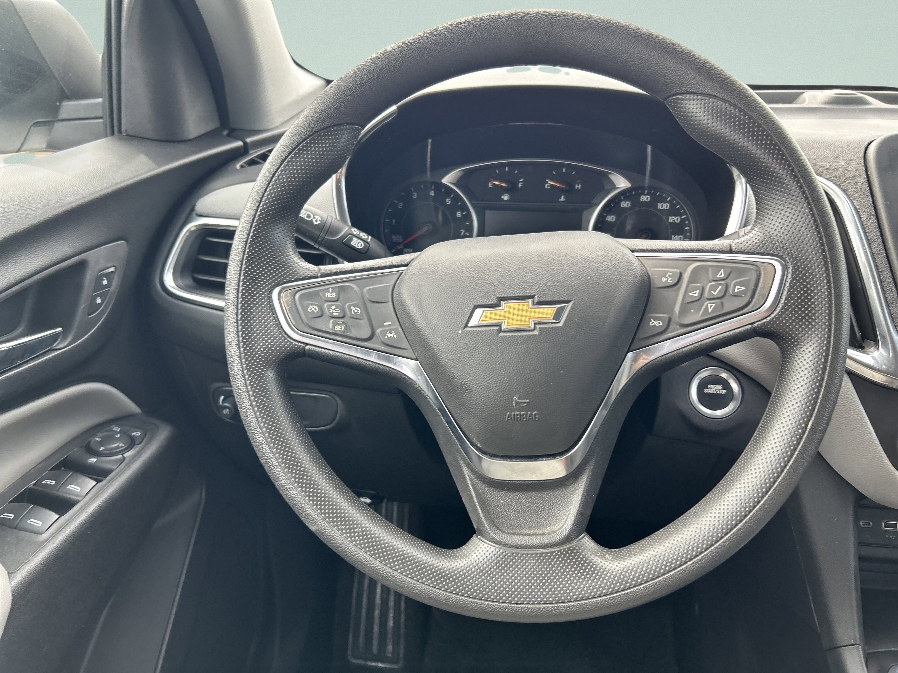 Used 2024 Chevrolet Equinox LS w/ LS Convenience Package image 36