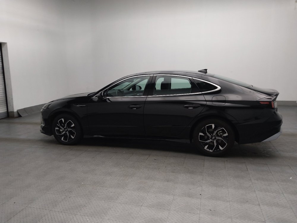 Used 2025 Hyundai Sonata SEL FWD image 3