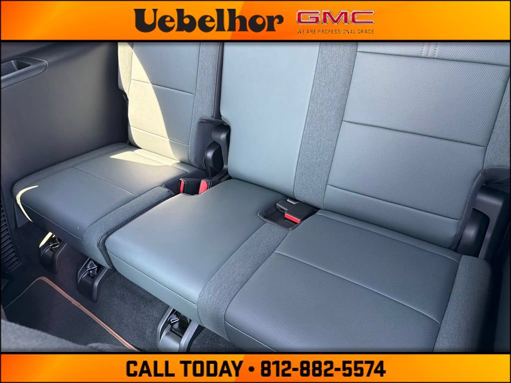 New 2026 GMC Acadia AT4 w/ Super Cruise Package AWD/4WD image 23