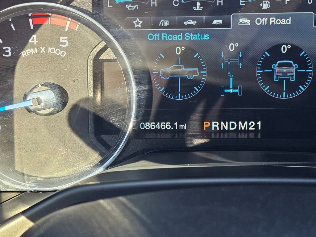 Used 2017 Ford F250 Platinum w/ Platinum Ultimate Package AWD/4WD image 7