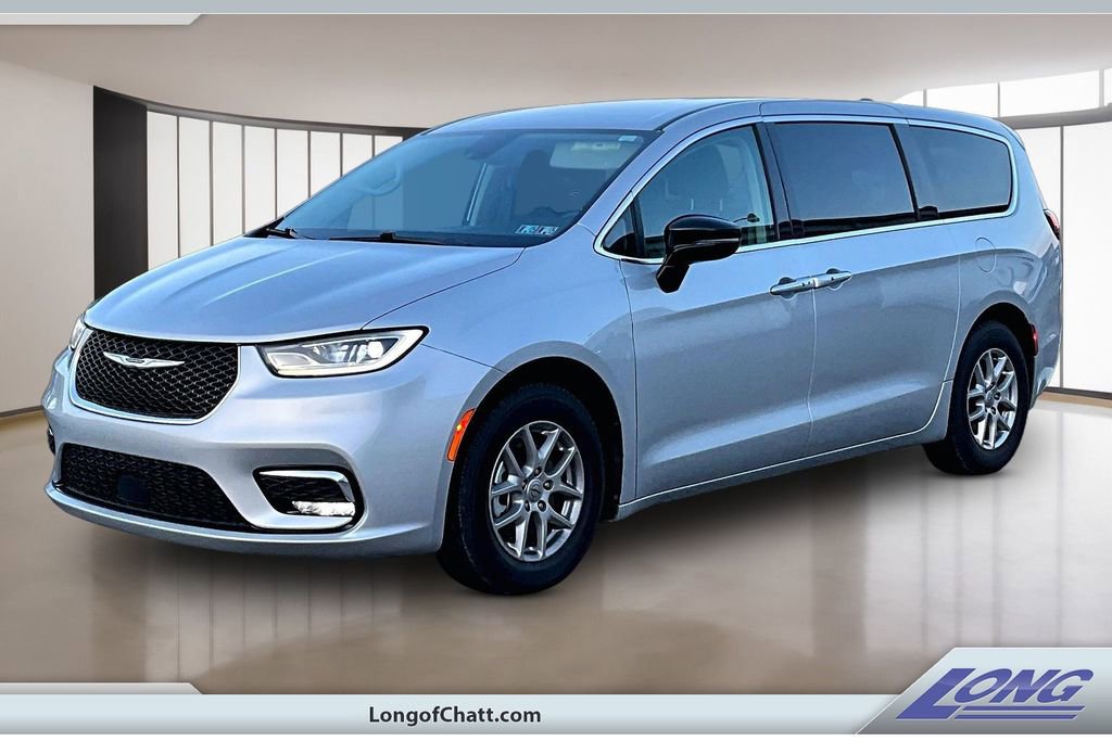 Used 2024 Chrysler Pacifica Touring-L