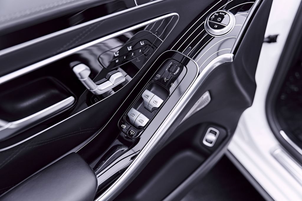 Used 2023 Mercedes-Benz Maybach S 580 4MATIC image 39